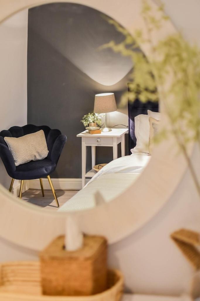 The Hideaway @ Flagham Cottage. มาล์มสบรี ภายนอก รูปภาพ