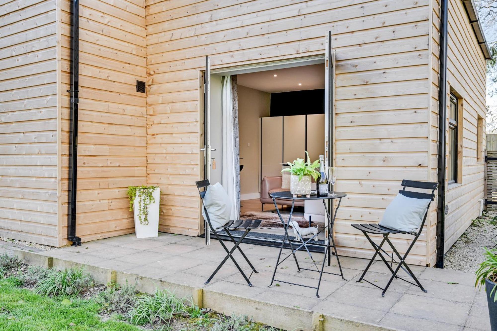 The Hideaway @ Flagham Cottage. มาล์มสบรี ภายนอก รูปภาพ